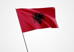 Albanien-Flagge hoch im isolierten Hintergrund. 28. november Unabhängigkeitstag Albaniens. Weltnationalflaggensammlung Weltnationalflaggensammlung foto