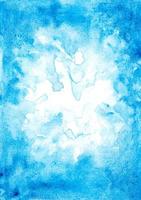 handgemalte aquarellillustration im blau. abstraktes nasses flüssiges Designmuster für den Hintergrund mit spritzendem Aquarell. kreatives Element Dekorationsdesign.