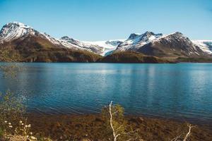 Norwegen Berge und Landschaften auf den Lofoten foto