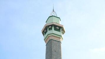 Moscheenturm Foto mit einem Himmelshintergrund