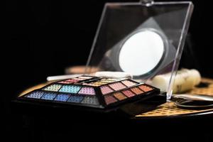 Make-up-Palette schwarzer Hintergrund foto