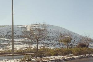 Schnee in Jerusalem und den umliegenden Bergen foto