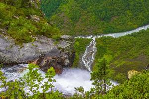 höchste freifall wasserfall vettisfossen von oben utladalen norwegen norwegische landschaften. foto