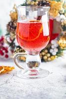 Glühwein Sekt Urlaub Weihnachtscocktail Beeren Süßes Dessert