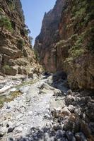 Trekking in der Samaria-Schlucht auf der Insel Kreta, Griechenland. foto