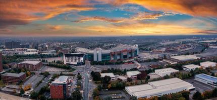 Luftaufnahme des legendären Manchester United Stadium in England. foto