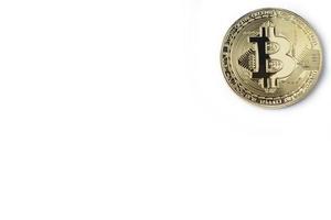 Gesicht des goldenen Bitcoins der Kryptowährung lokalisiert auf weißem Hintergrund. foto
