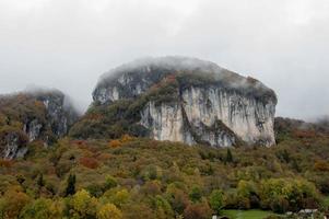 cornalba felsen unter foto