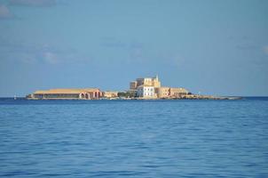 Strand der Ägadischen Inseln in Trapani foto