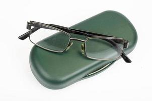 Brillen, Lupengeräte zum Lesen. Studiofoto foto