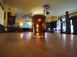 britisches ale bier pint foto