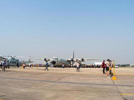 königliche thailändische luftwaffe don muang bangkok thailand12. januar 2019nationaler kindertag die flugzeugshow und flugschau der luftwaffe der königlichen thailändischen luftwaffe. auf bangkok thailand12 januar 2019. foto