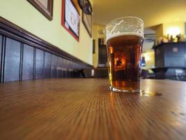 britisches ale bier pint foto