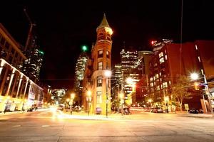 Nachtfoto Toronto City Bügeleisen foto