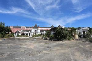 Kanchanaburi, Thailand 2021 - Ghost Mall, Castle Mall Sky und Castle foto