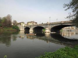 Fluss Po in Turin foto