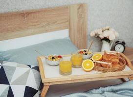 Frühstück im Bett foto