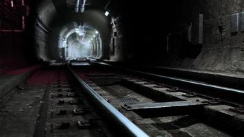 Tiefer U-Bahn-Tunnel im Bau foto