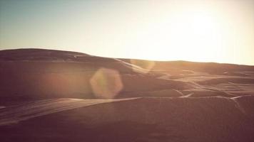 schöne sanddünen in der sahara-wüste foto