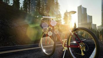 Stadtfahrrad auf der Straße foto