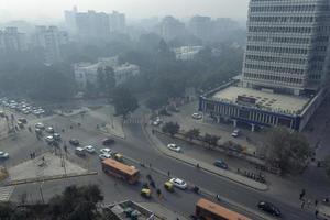 Eine Luftaufnahme des Connaught Place, der nach der Sperrung geöffnet wird. foto