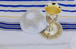 Gebetsschal - Tallit, jüdisches religiöses Symbol foto