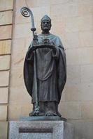 Statue zu Ehren von San Pedro de Osma foto