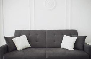 Zimmer mit Sofa foto