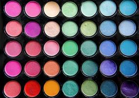 Palette bunter Make-up-Lidschatten foto