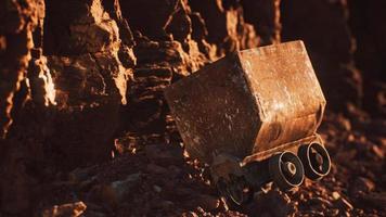 Verlassener Goldminenwagen, der während des Goldrausches zum Karren von Erz verwendet wurde foto