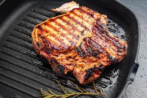 fleisch steak gebratenes grillfleisch schweinefleisch rindfleisch zweiter gang gesund foo foto