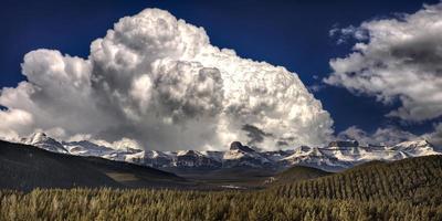 Rocky Mountains in der Nähe von Banff, Kanada foto