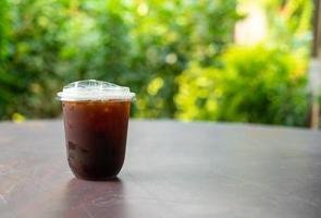 schwarzer Eiskaffee oder Americano-Kaffee foto