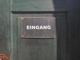 eingang eingangsschild foto