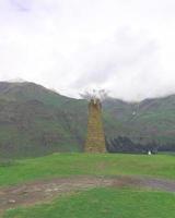 sioni village georgia - 05.2019. Wachturm am Zion-Tempel foto