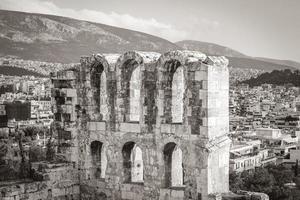 akropolis von athen odeon des herodes atticus amphitheater ruinen griechenland. foto