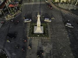 luftaufnahme von tugu jogja oder yogyakarta monument, indonesien. Yogyakarta, Indonesien - Oktober 2020 foto