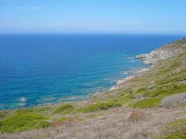 Blick auf das Meer bei Lampianu, Sardinien, Italien foto