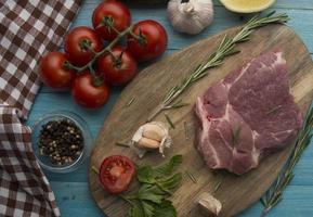 würzen fleisch holz hintergrund foto