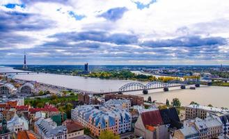 Panoramablick auf die Altstadt von Riga, Lettland foto