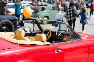 vintage klassische retro-automobile in italien foto