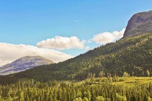 spektakuläre landschaft mit bergen und tälern in hemsedal, buskerud, norwegen. foto