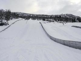 vik skisenter, roysane, norwegen. Herrliche Aussicht auf die Pisten im Winter. foto