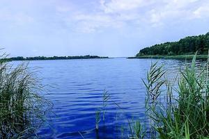 Schöner Fluss in Zentralrussland foto