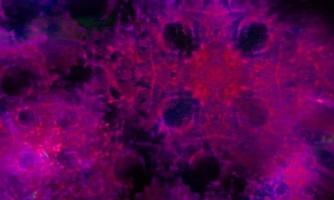abstraktes dunkelrosa mystisches Rauchweinleseraumnebel-Aquarelluniversum-Sternenstaubmuster auf Dunkelheit. foto