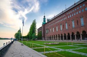 rathaus stadshuset turm gebäude des gemeinderates und nobelpreis foto