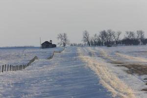 verlassenes Haus im Winter foto