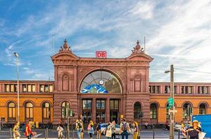 bonn, deutschland, 23. august 2019 bonn hauptbahnhof hbf gebäude foto