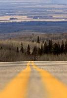Yellow Linnes Highway Riding Mountain Park Manitoba foto