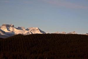 felsige Berge im Winter foto